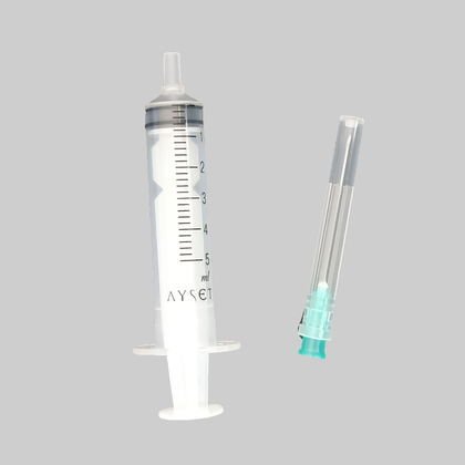 Ayset 5 cc Yeşil İğneli Enjektör 225'li Kutu